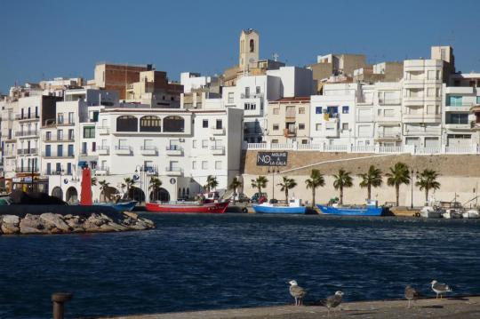 Alquiler de apartamentos de playa en Calafell y visite el Delta del Ebro. Disfrute de la mejor estancia en Apartamentos Costa d'Or en Calafell.