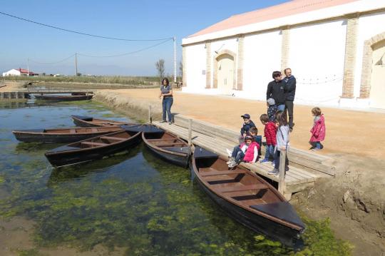 Familjstrandlägenhet att hyra i Calafell nära Ebro Delta. Hyr lägenhet i Costa d’Or. Njut av Calafell-stranden och njut av Ebro Delta.