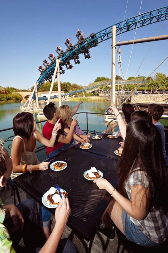 Strandlägenhet nära Port Aventura World. Uthyrning av lägenheter på Calafell-stranden i Costa Dorada, Spanien nära Port Aventura Park.