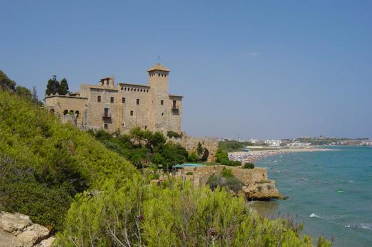 Strandwohnung in der Nähe von Tamarit in Calafell Strand in Costa Dorada. Genießen Sie in den Ferienwohnungen Costa d'Or.