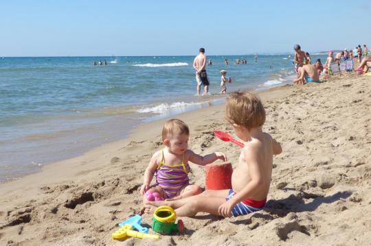 Strandsemester uthyrning nära Barcelona med pool på Calafell Strand resort, Spanien 