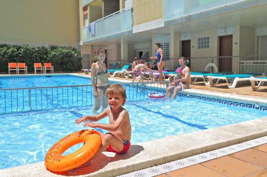 Calafell beach:Short term rental apartments near Barcelona with pool in Costa Dorada, Spain.